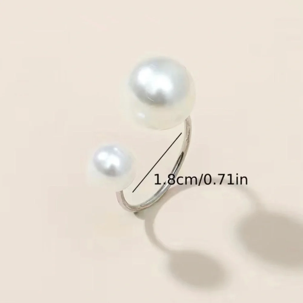 Elegant Pearl Ring by Passion of Essence - Picture 4 of 4